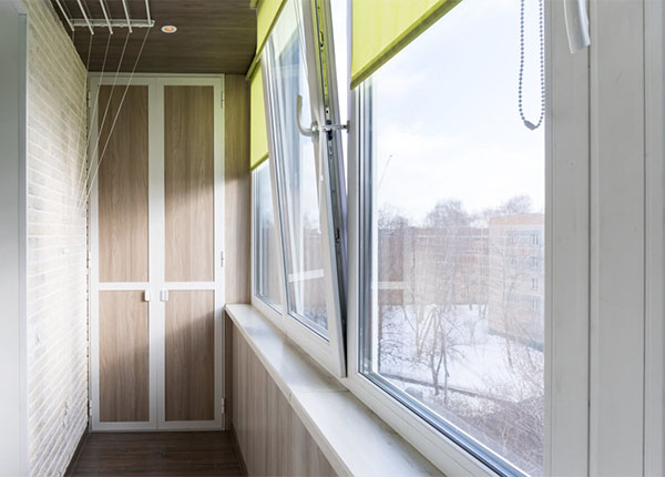 Теплое остекление балкона ПВХ-профилем в Лобне